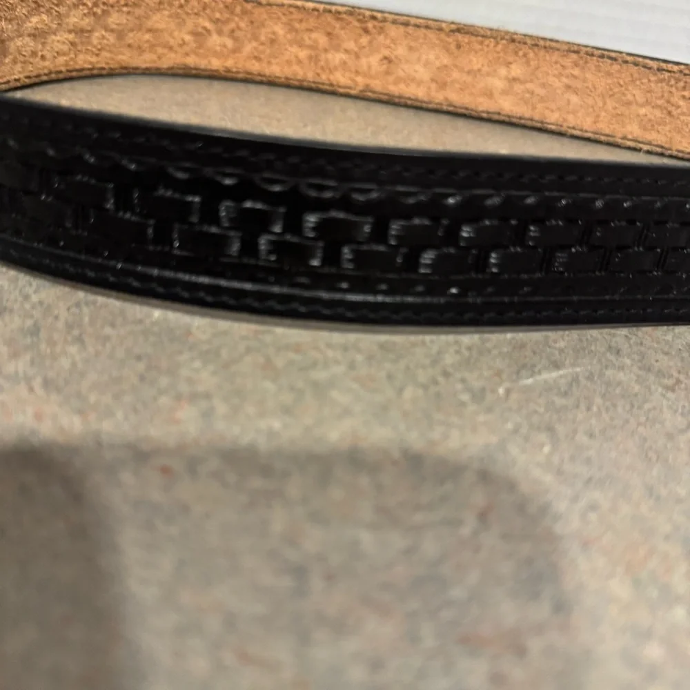Men’s Black Leather Basket Weave Stud Belt 38 (see measurements)